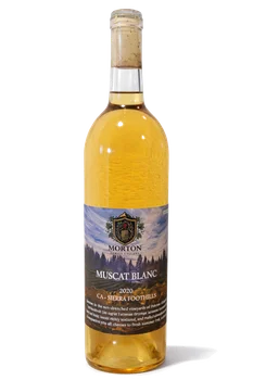 2020 Muscat Blanc bottle